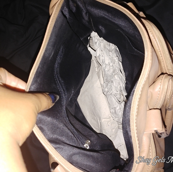 Tote Style Handbag - Picture 4 of 4